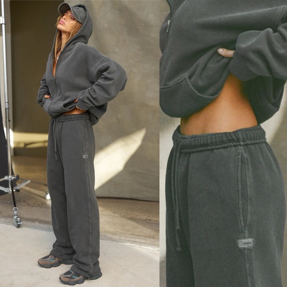 Brand New- JOAH BROWN Oversized Straight Leg Jogger in Washed Black Terry 🩶✨ - Picture 8 of 14